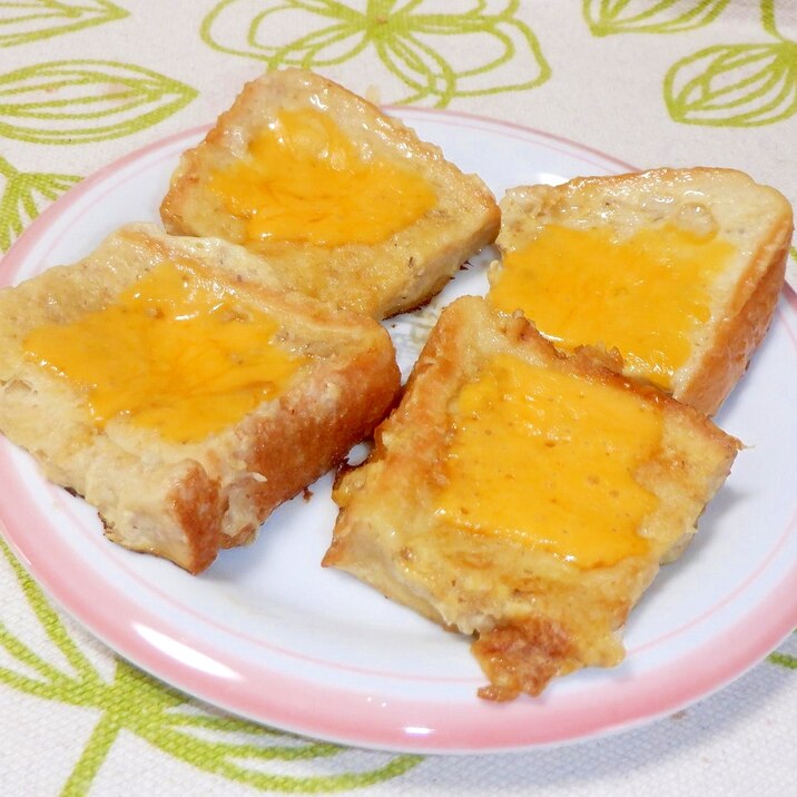 簡単♪超濃厚♡バナナ豆乳チーズフレンチトースト